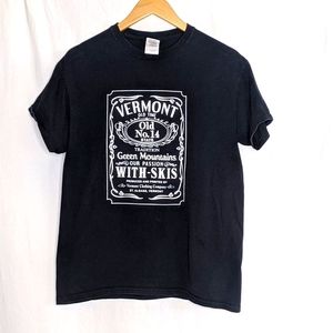 Vermont T-shirt Skiing Graphic Tee black Oversized